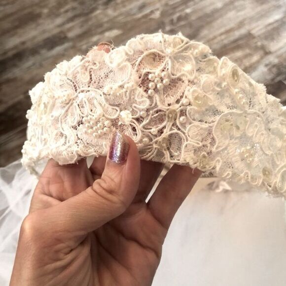 Vintage Custom Wedding dress and Veil in box with Royal Train - Picture 4 of 17